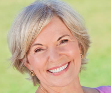 Private: The Benefits and Risks Associated with Dental Implants